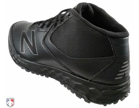 New Balance Referee And Umpire Shoes New Balance V3 All-Black Mid-Cut Umpire Base Shoes 3 New Balance Referee And Umpire Shoes New Balance V3 All-Black Mid-Cut Umpire Base Shoes - Image 3