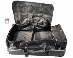 Diamond Umpire Gear Diamond Ultimate 33" Wheeled Umpire Equipment Bag With Telescopic Handle -UMPLIFE Shop WHLDLX UMP 33 Diamond Ultimate 33 Wheeled Umpire Equipment Bag with Telescopic Handle Interior